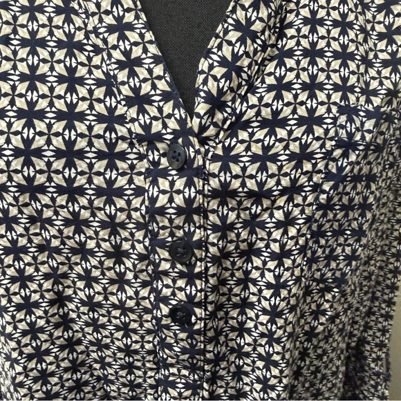 Cato Navy White Print Blouse 18/20W Boho Career Casual Roll Sleeve Top - Picture 3 of 10